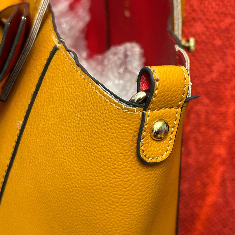 Elegant Mustard Tote Bag with Bow Accent - Picture 7 of 15